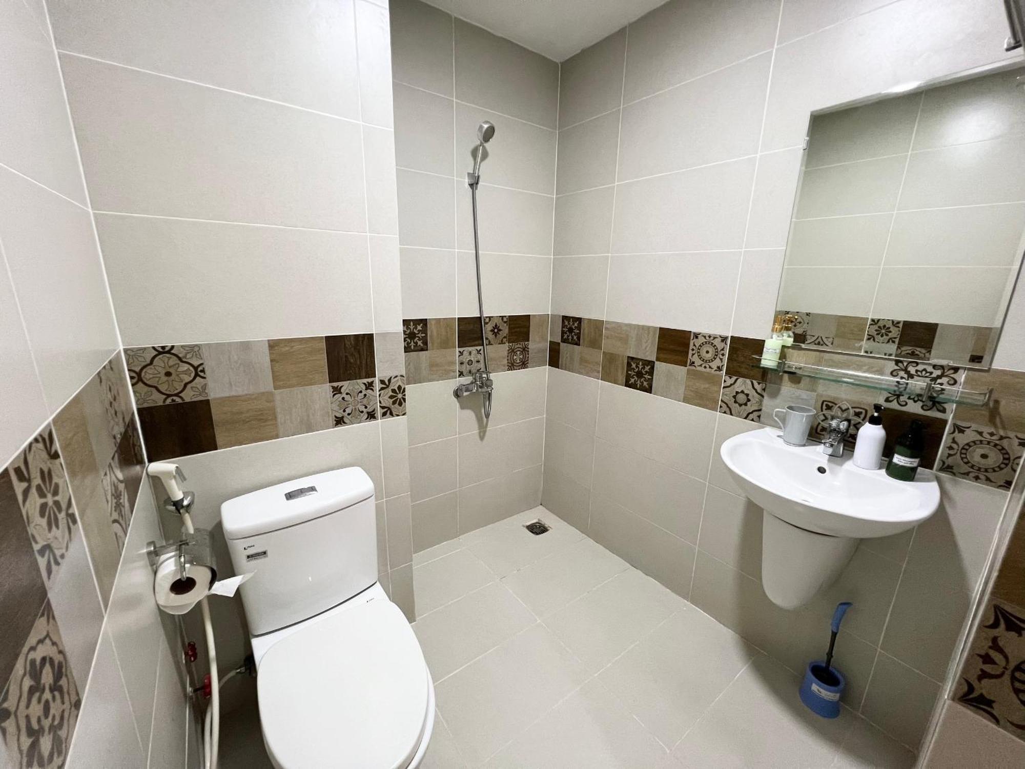 Khách sạn hẻo lánh Away Ky Con - Serviced