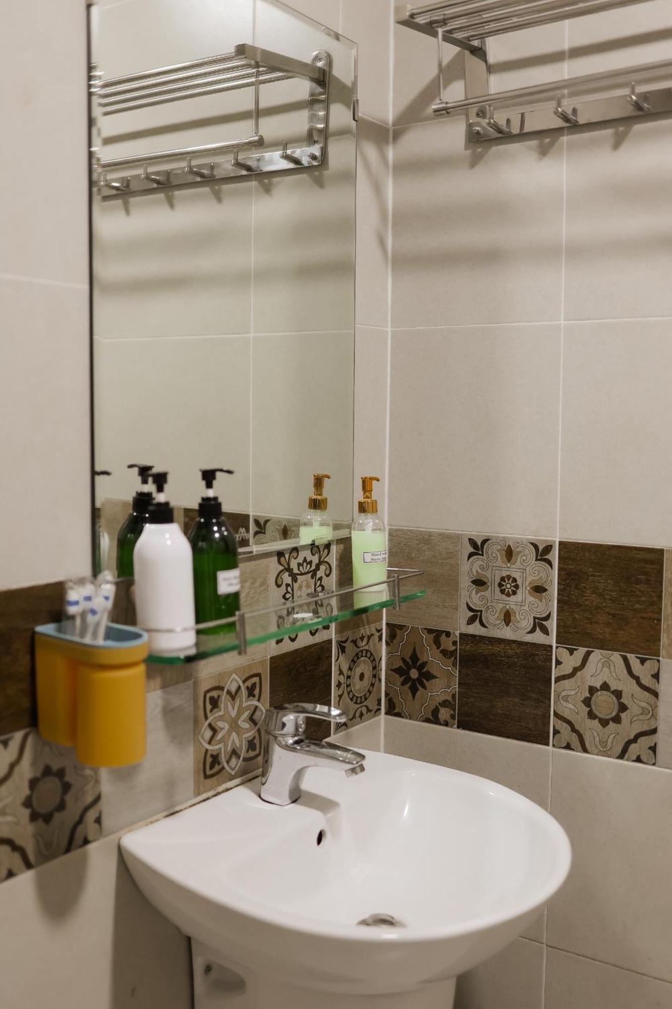 Khách sạn hẻo lánh Away Ky Con - Serviced *